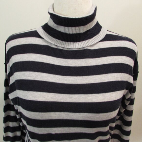 Banana Republic Super Soft "Cashmere-Like Cotton" Blue/Gray Stripe Turtleneck - Picture 6 of 16